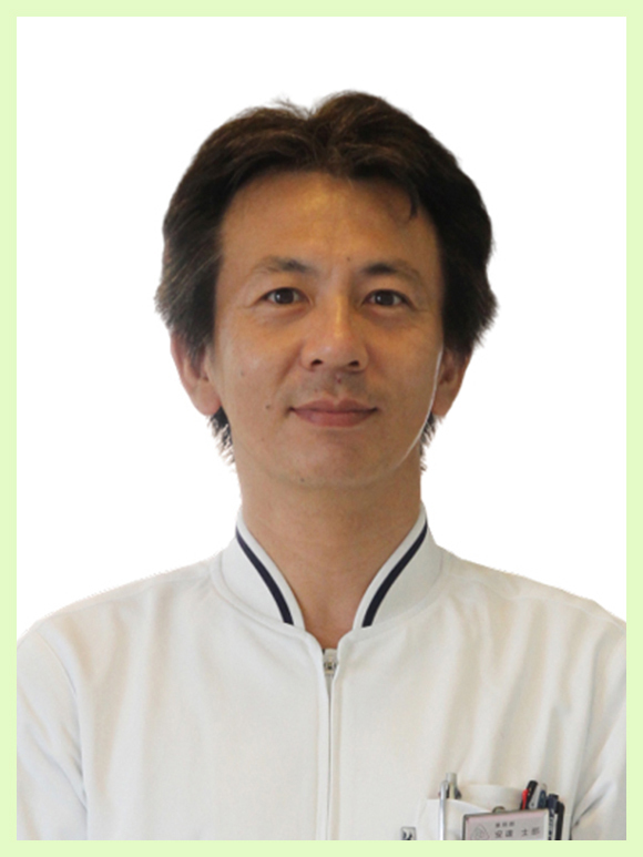 アンク薬局　薬剤師　安達 士郎